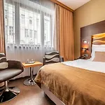 Danubia Gate 4* Братислава