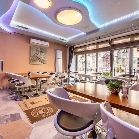 Hotel Danubia Gate 4*