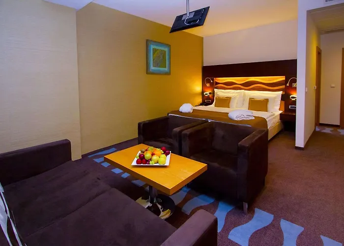 Hotel Danubia Gate 4*