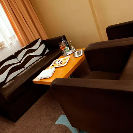 Danubia Gate Hotel