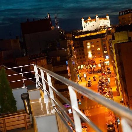 Danubia Gate Hotel