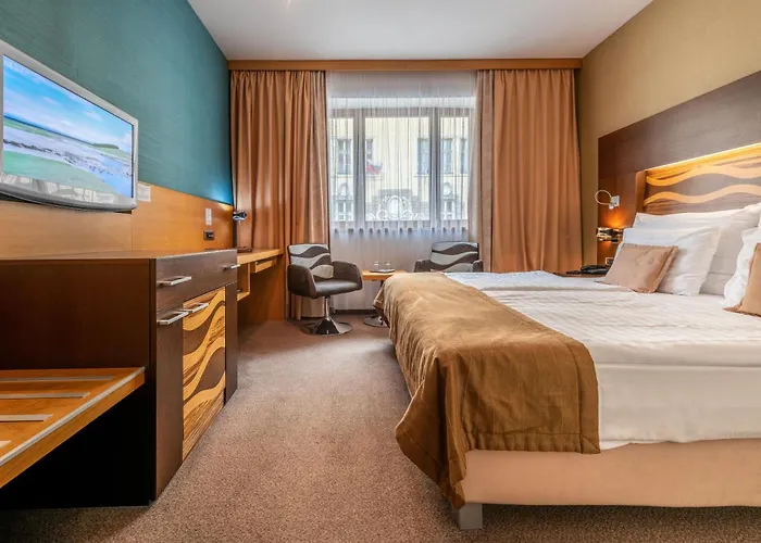 Hotel Danubia Gate 4*